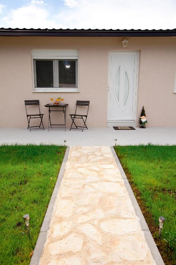 Studio Apartments Tara Zadar Zewnętrze zdjęcie